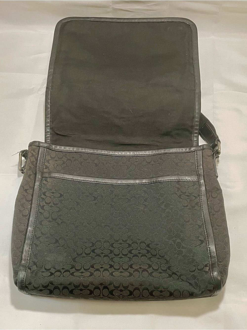 COACH Heritage Signature Jacquard Messenger Bag (Style F70699), EUC 💟 - Picture 8 of 16